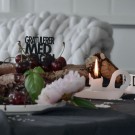 Felius Design - Dekorativt skilt - Gratulerer med dagen, svart - 1 stk. thumbnail