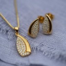 Pan Jewelry - Øredobber i forgylt sølv med zirkonia thumbnail