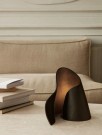 Ferm Living - Oyster Bordlampe, Svart aluminium thumbnail