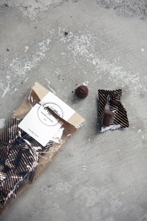 Nicolas Vahe Chocolate Truffles - Caramel & Crunch