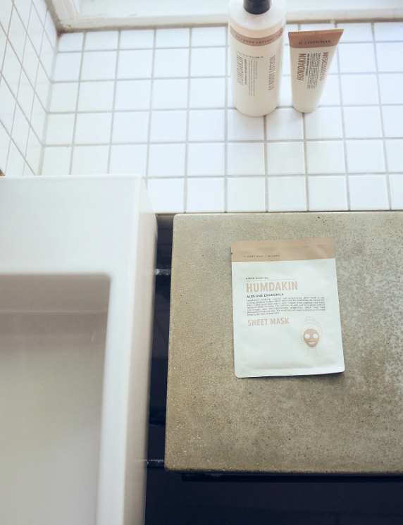 01 SHEET MASK, ALOE VERA & KAMILLE