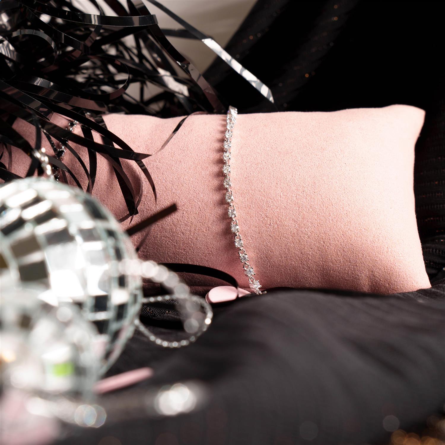 Zela armbånd i sølv med hvit zirkonia