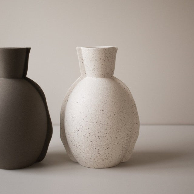 Edge Vase, Cream Dot