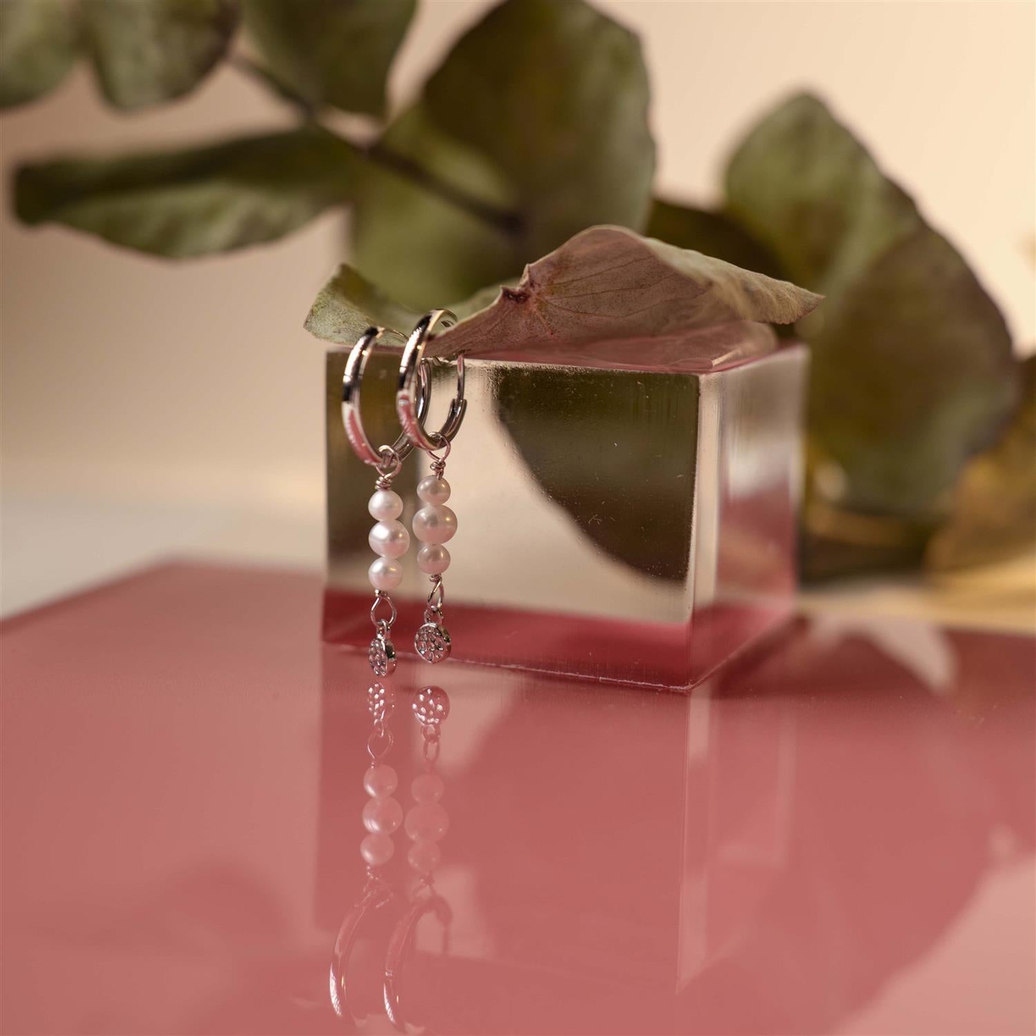 Fairy øreringer i sølv med perler