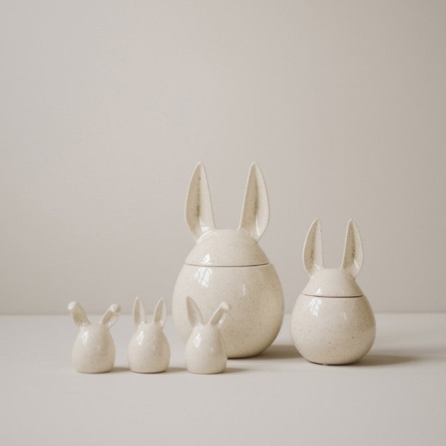 Eating Rabbit Large, Vanilla