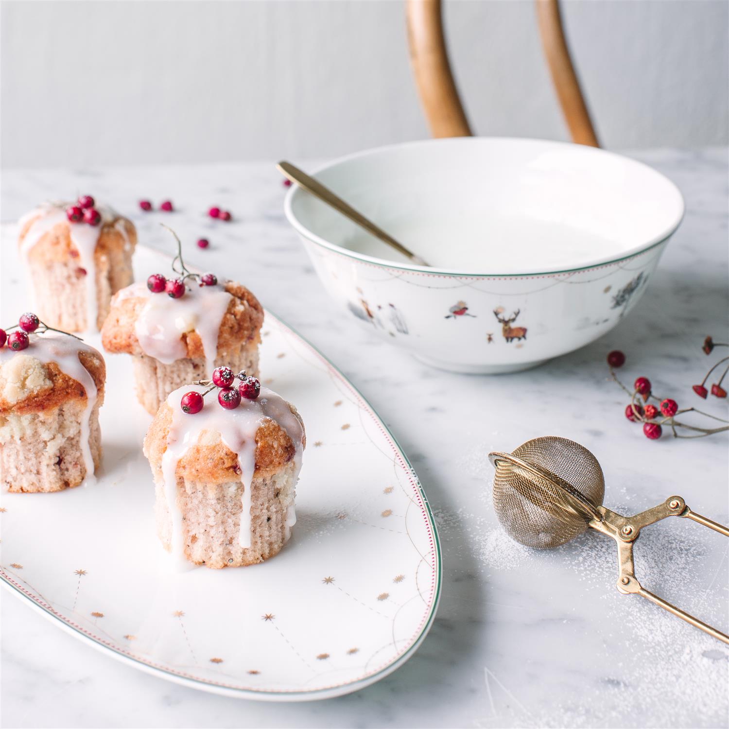 Wik & Walsøe Julemorgen Girlander ovalfat, 39 cm