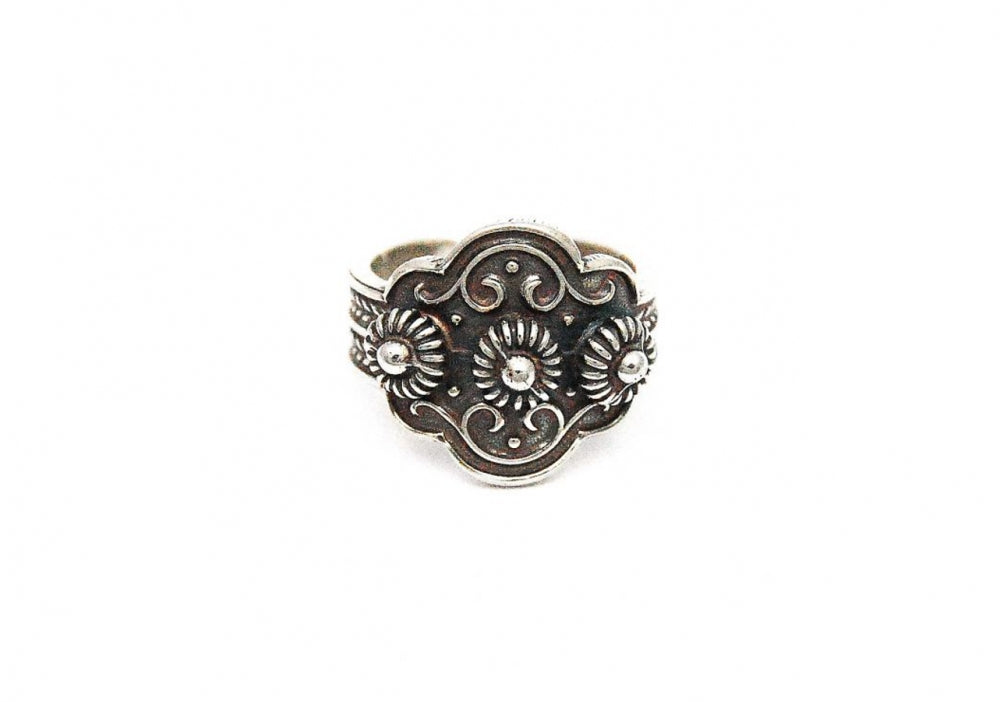 Fjordsylv Bunadsring uten løv, oksidert