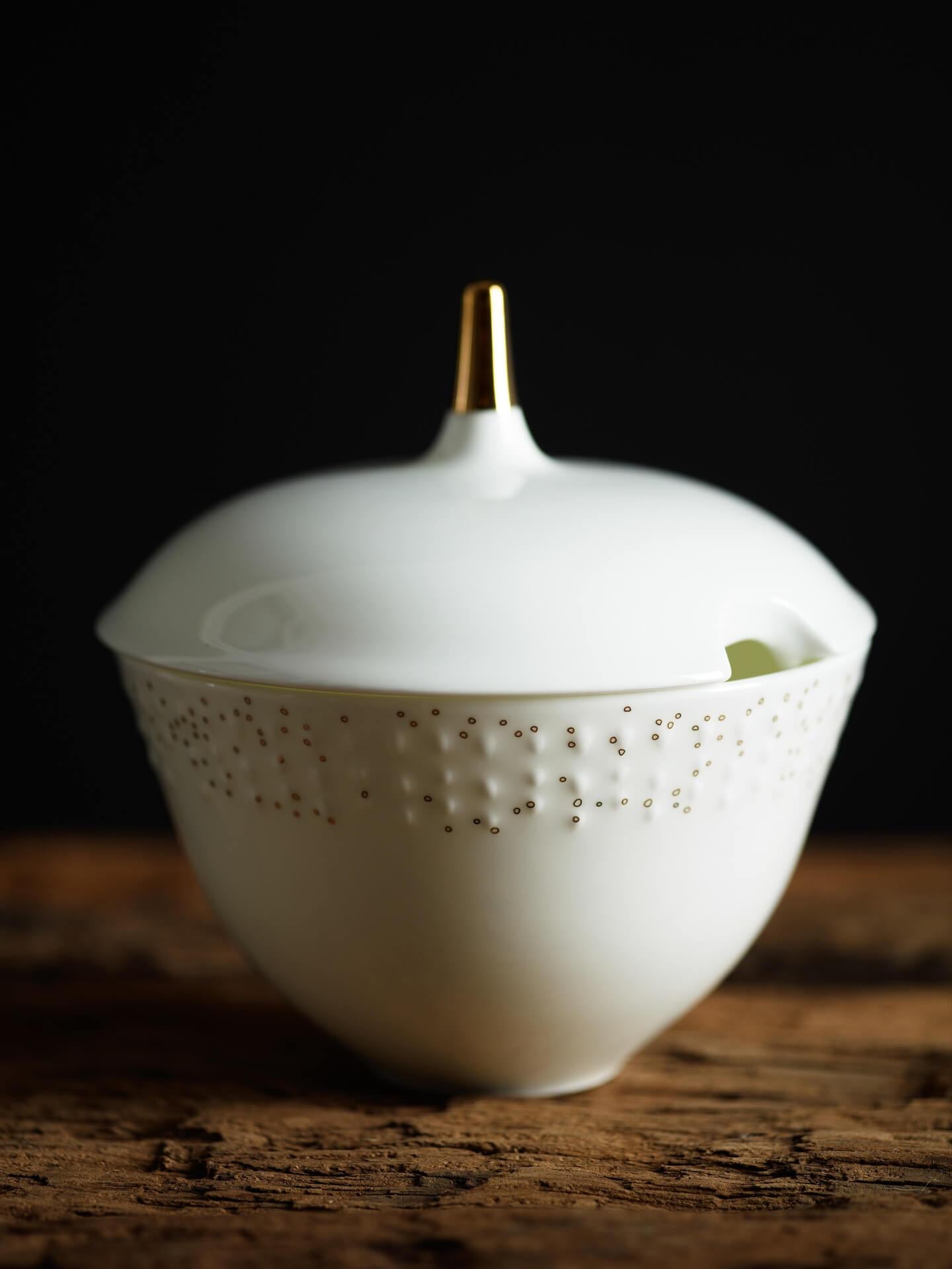 Lys sauseterrin med lokk, 14 cm