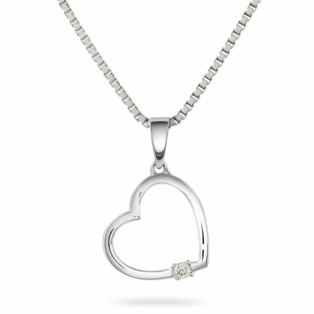 Smykke i gull med hjerte og diamant 0,02ct