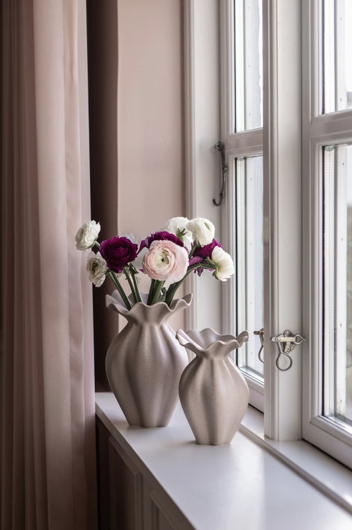 Nellie Vase Small, Sand