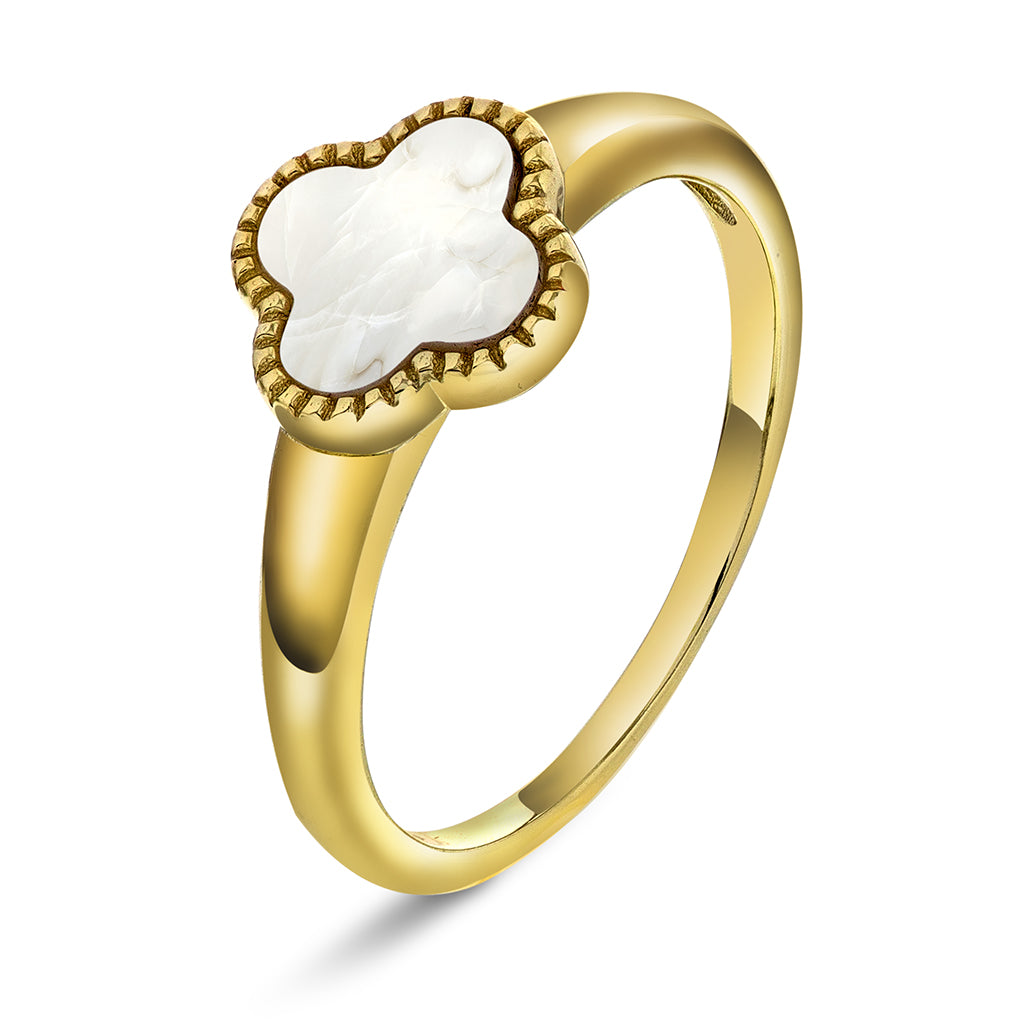 Ring i forgylt sølv, Hvit kløver