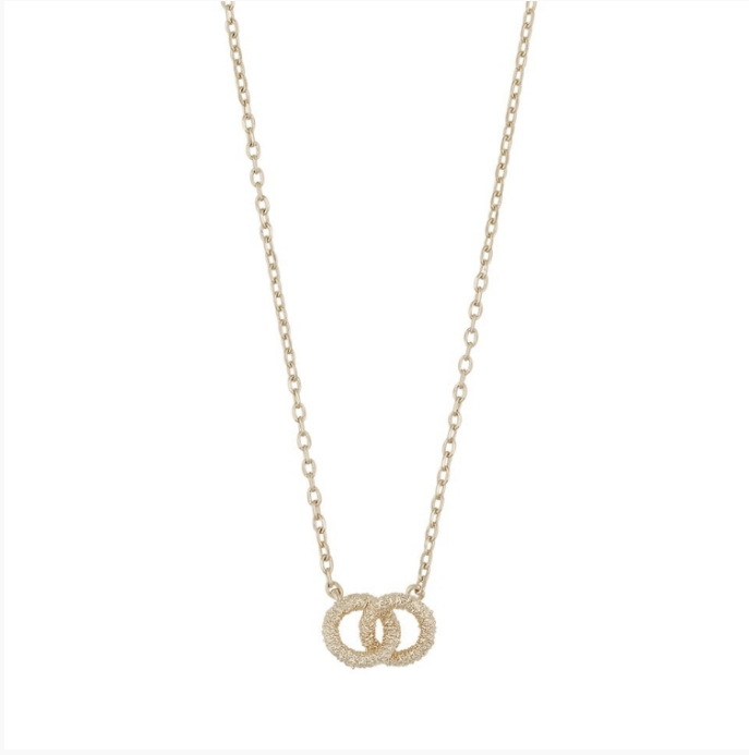 GISELE FORGYLT HALSKJEDE