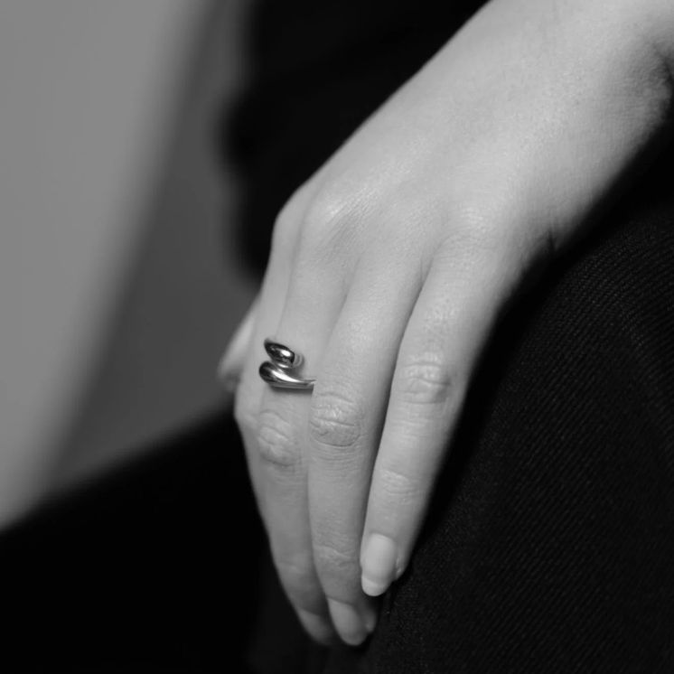 Edge ring i sølv, Justerbar