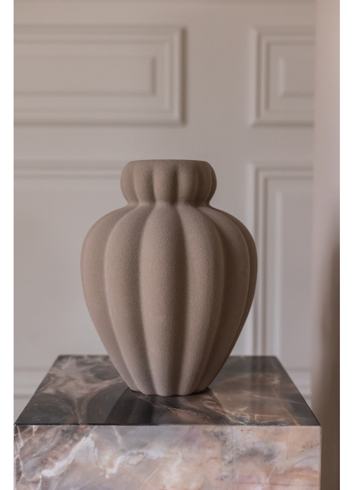 Penelope Vase Large, Brown