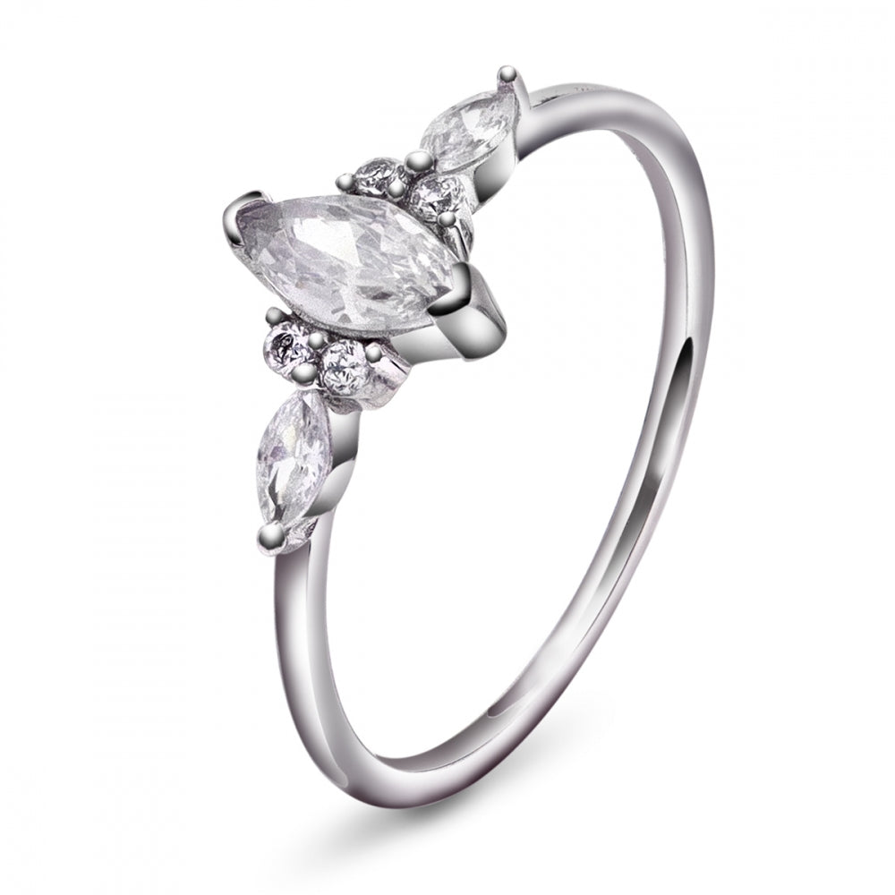 Ring i sølv med zirkonia