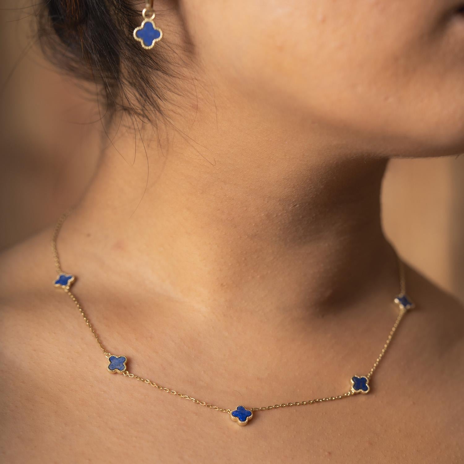 Halskjede i forgylt sølv, Havblå kløver