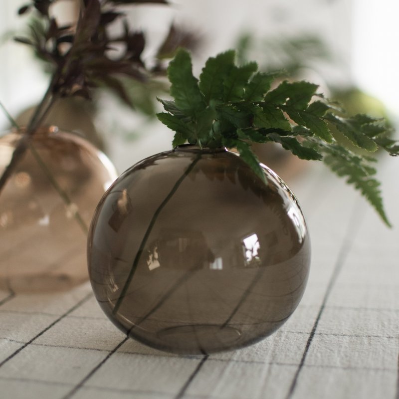 Ball Vase Ø10, Brown