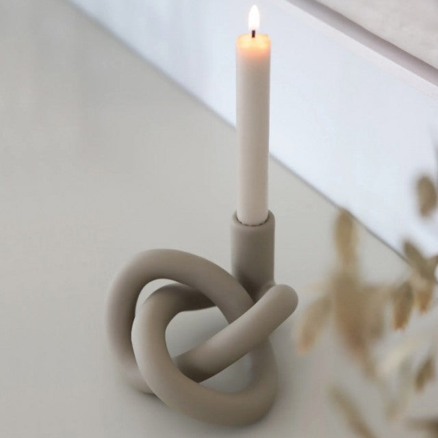 Lykke One Lysestake, Sand