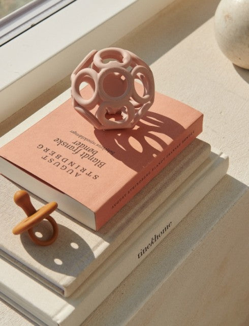 Jasmin Biteball, Tuscany Rose