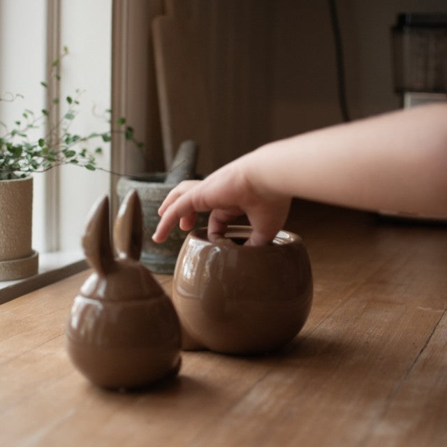 Eating Rabbit Small, Shiny Nougat