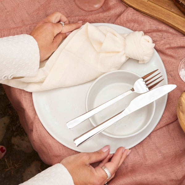 Raw Bestikksett stål, 16 deler