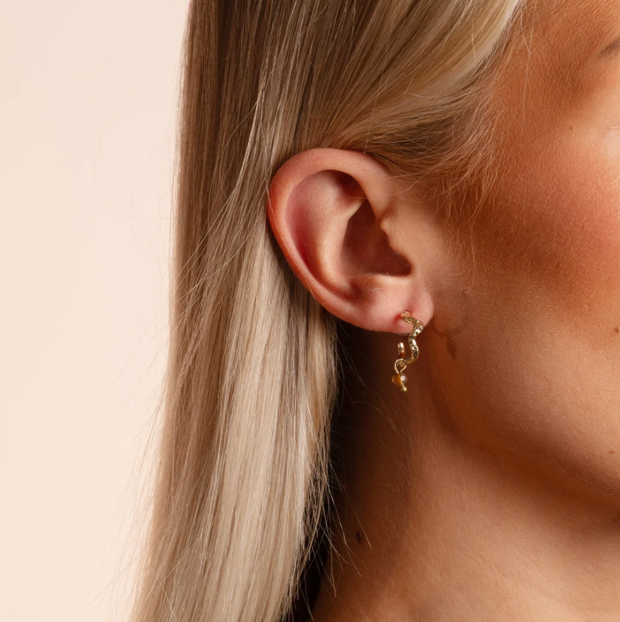 Cat pendant oval øreringer, brun