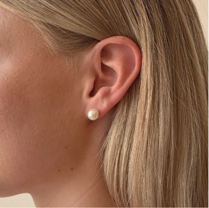 LANEY FORSØLVET ØREDOBBER MED PERLE, 8MM