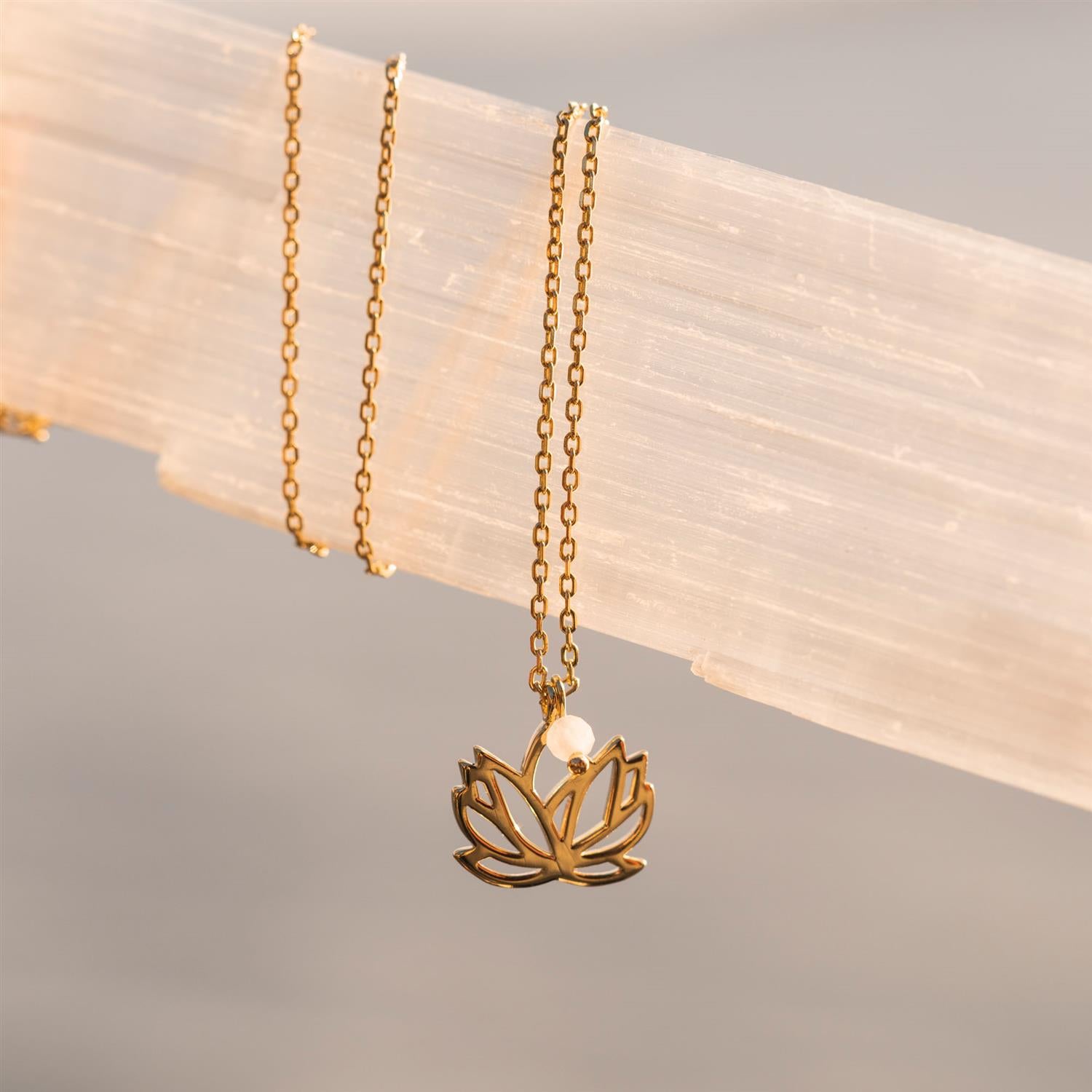 LOTUS SMYKKE I SØLV MED ROSENKVARTS