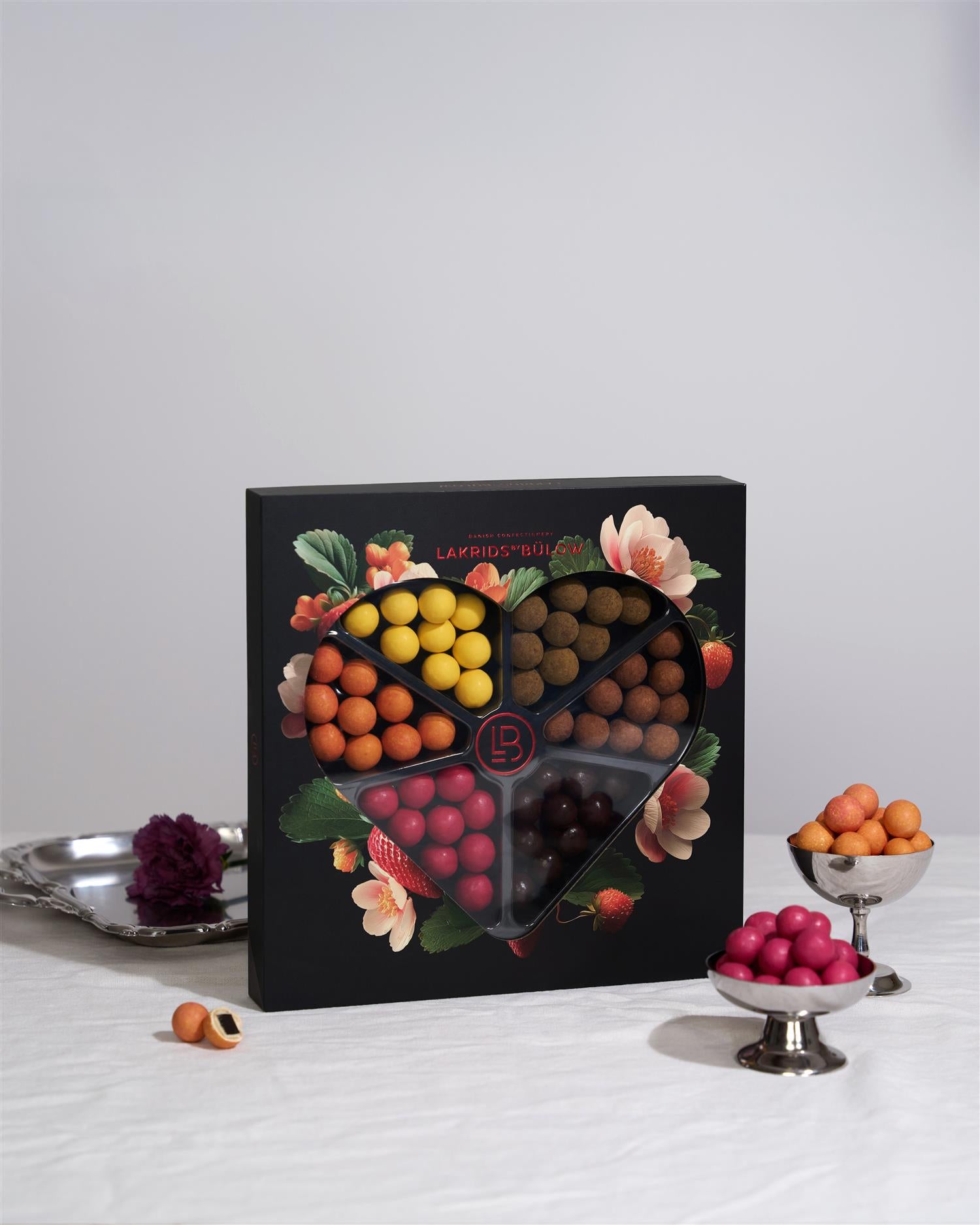 SELECTION BOX LOVE 2026