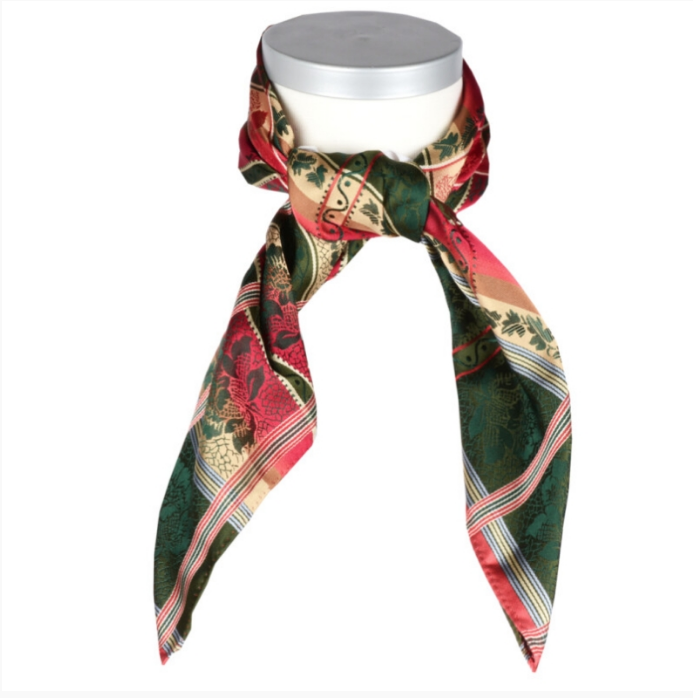 GABRIELLA SILKESKJERF, 70X70CM