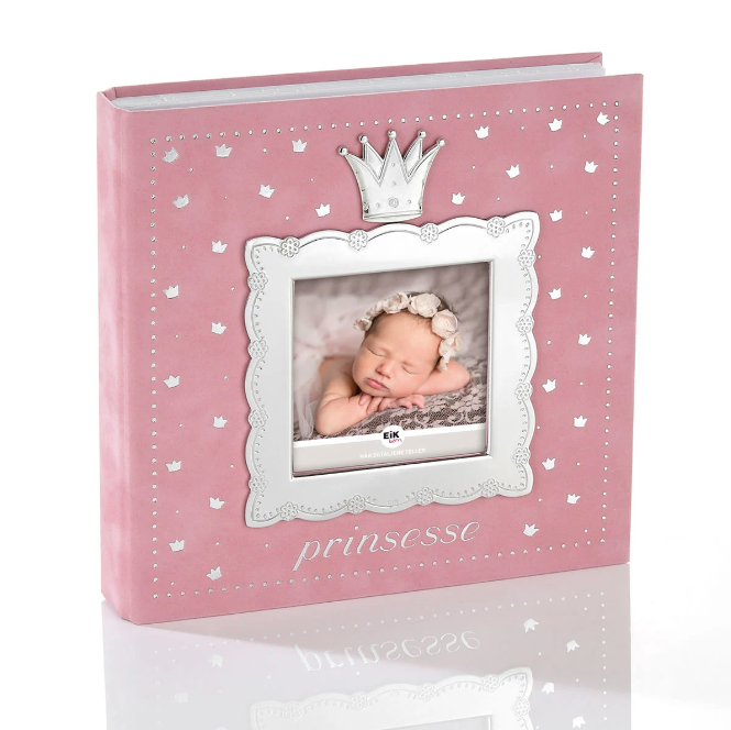 Et lite eventyr, Minnebok