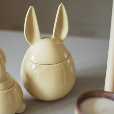 Eating Rabbit Large, Shiny Yellow