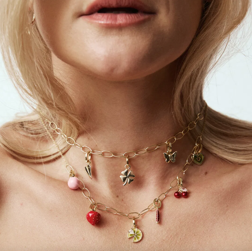 HOOKED HALSKJEDE I FORGYLT SØLV