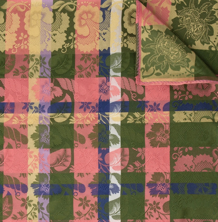 ESTELLE SILKESKJERF, 70X70CM