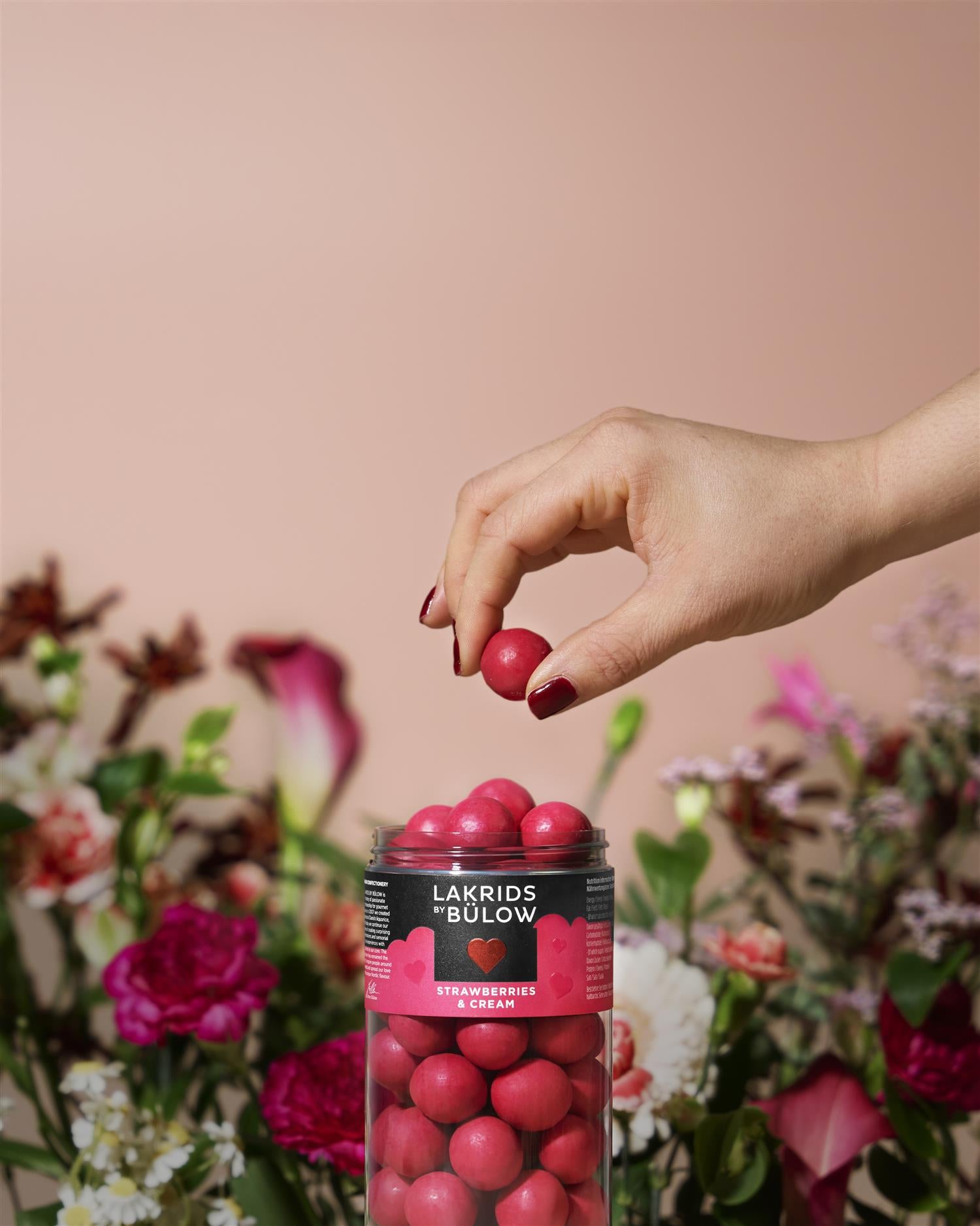 LOVE - STRAWBERRY & CREAM, REGULAR