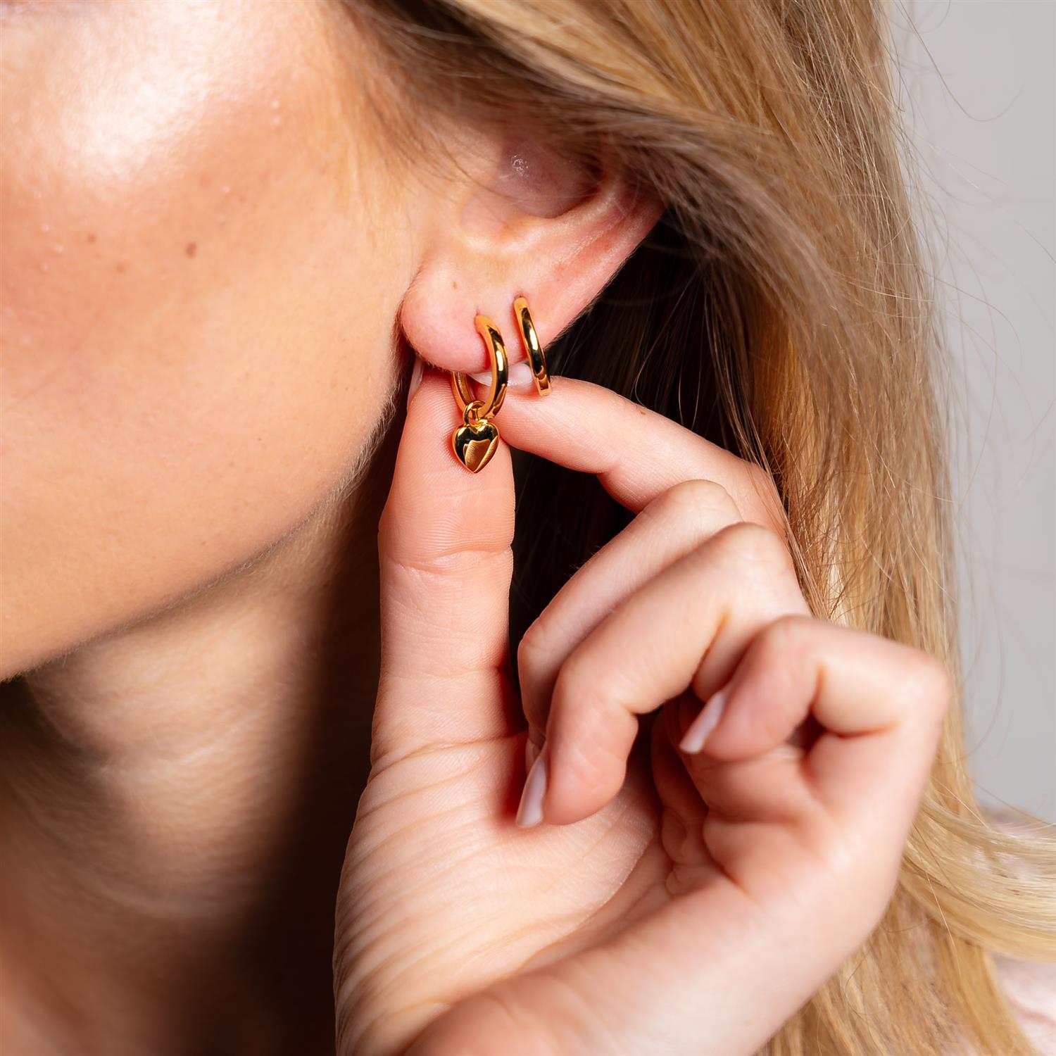 Nora Mørk Golden heart charms i forgylt sølv