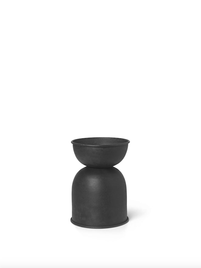 Hourglass Pot Black, Extra Small