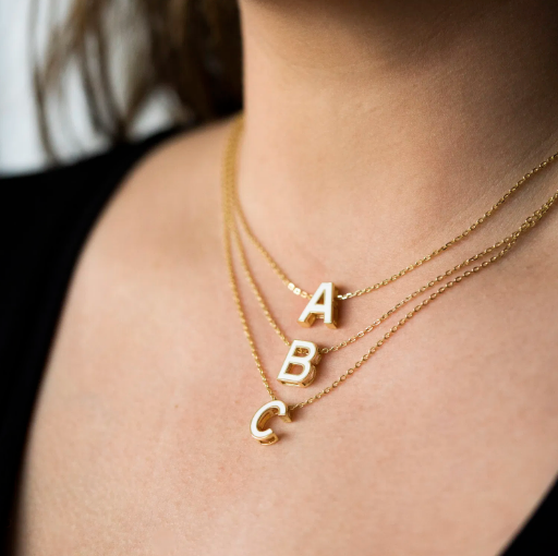 SMYKKE I SØLV BOKSTAV B