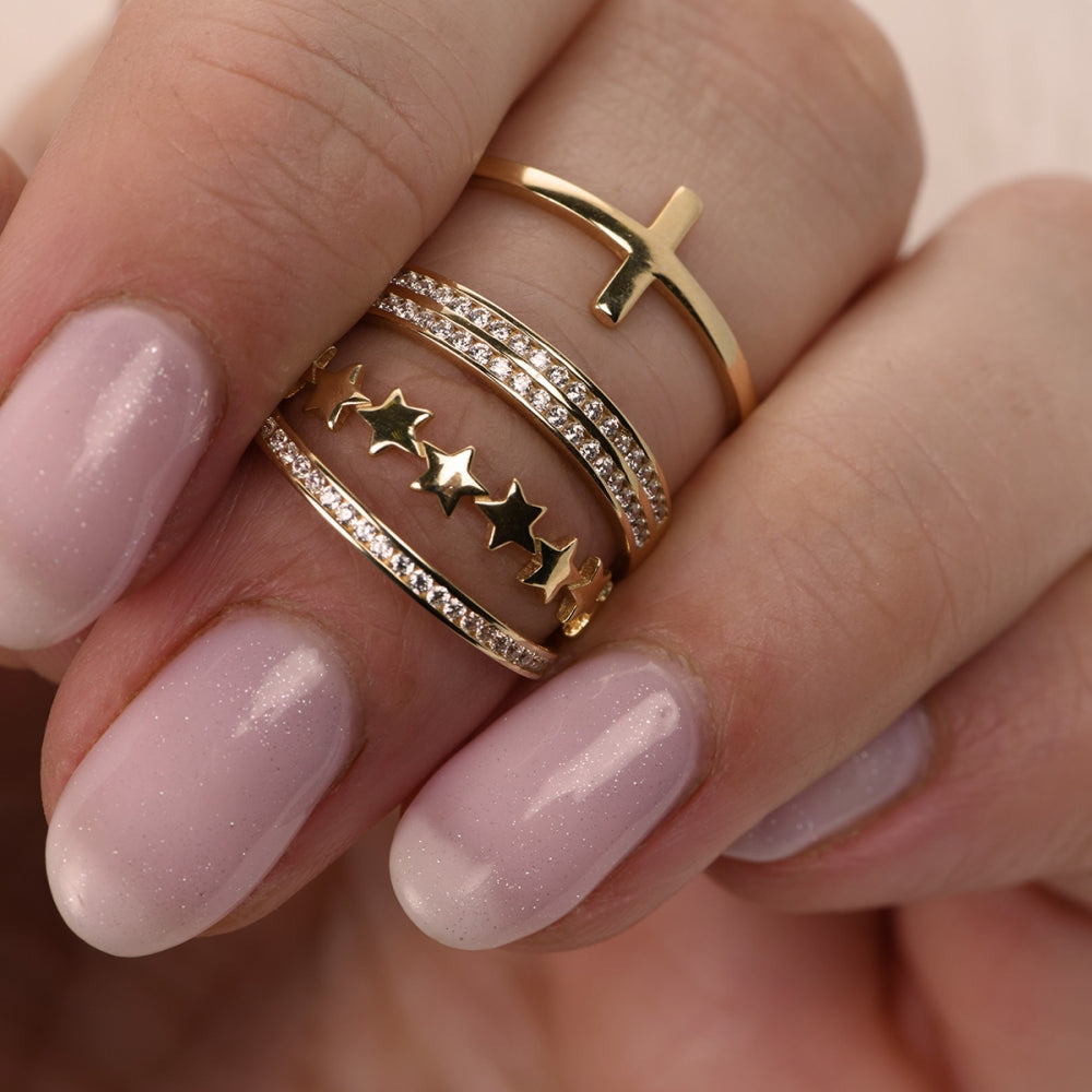 Ring i gull med zirkonia