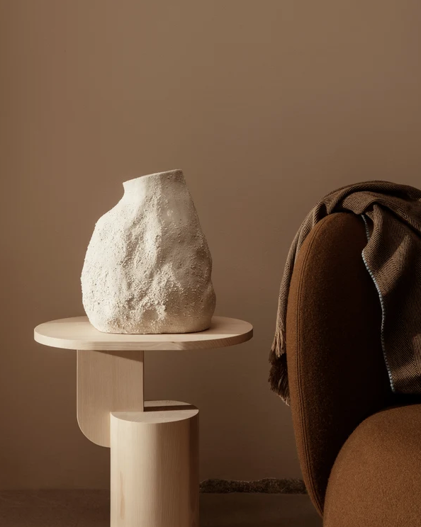 Vulca Vase Medium, Off-White