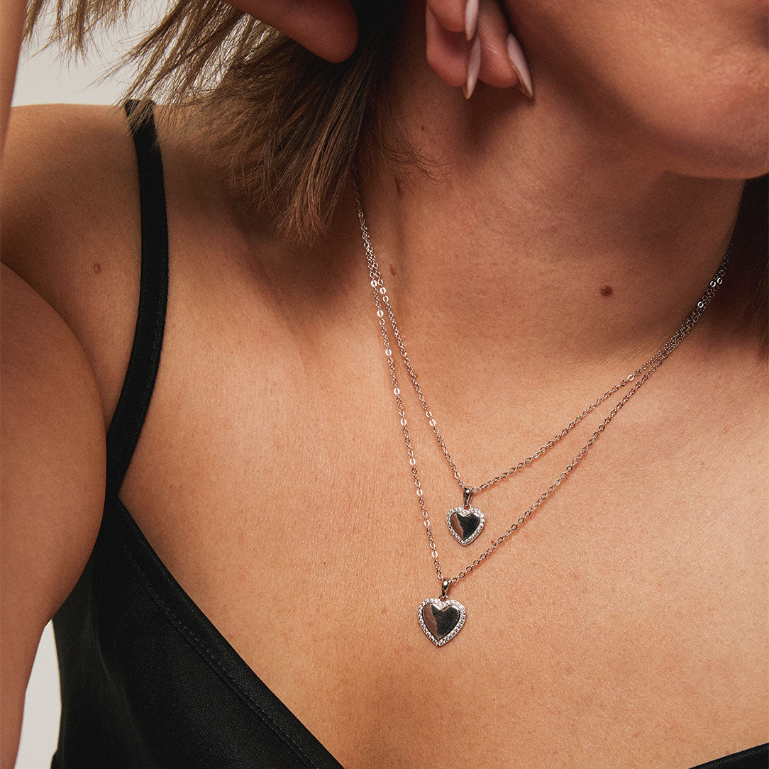 Smykke i sølv med zirkonia hjerte, 18 mm