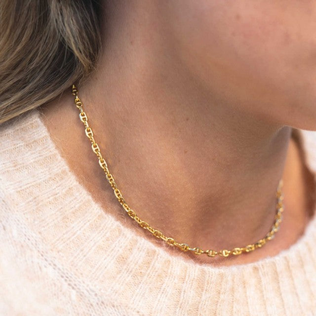 Halskjede i forgylt sølv by Nora Mørk