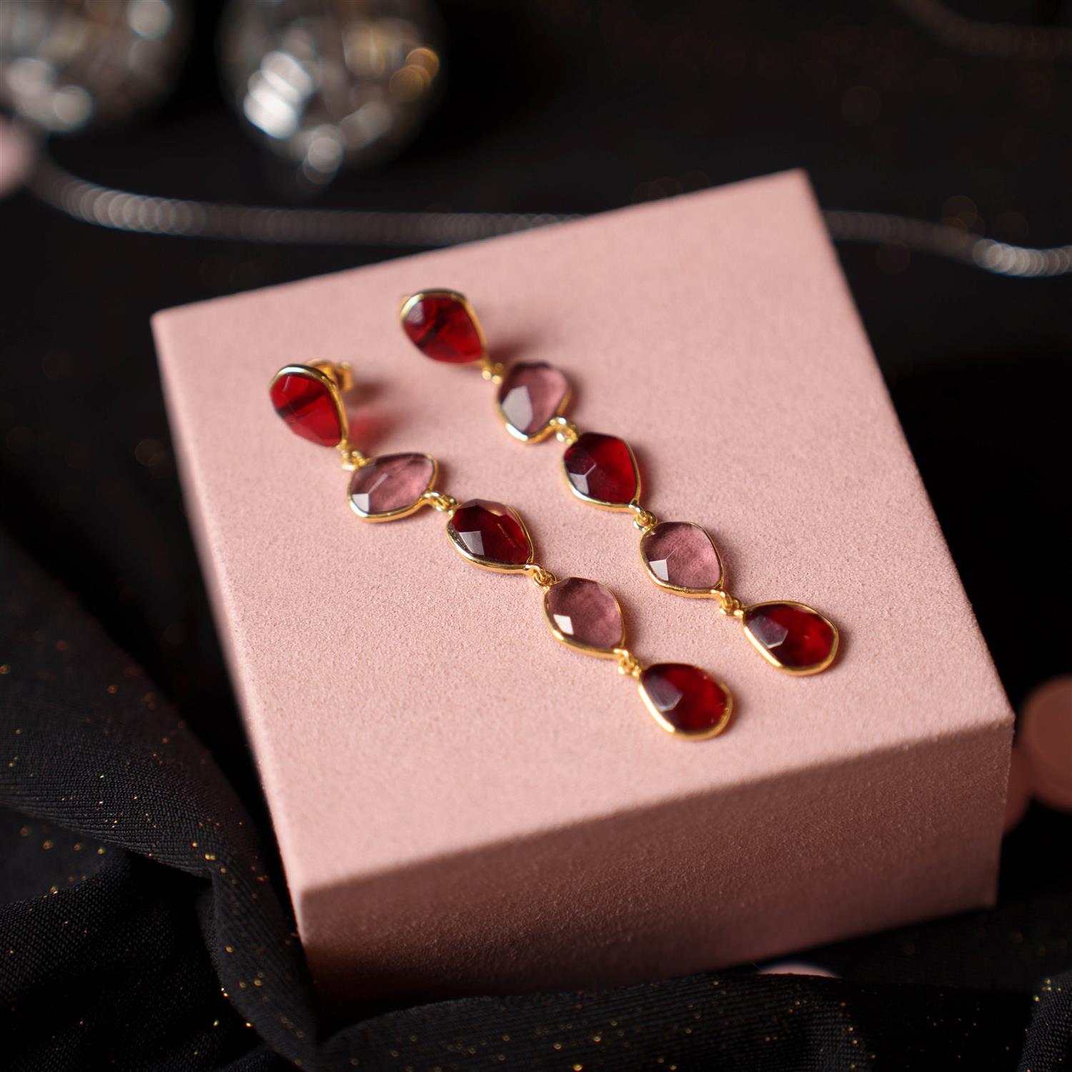 Mirage øredobber med rosa stener