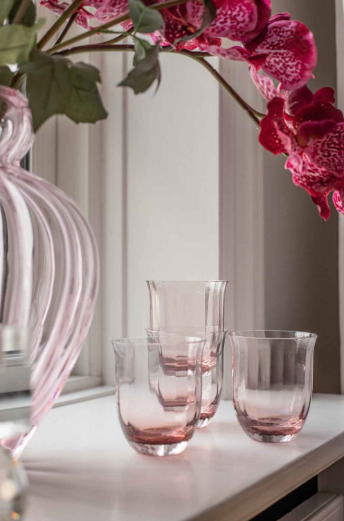 Lina Vannglass, Rosa