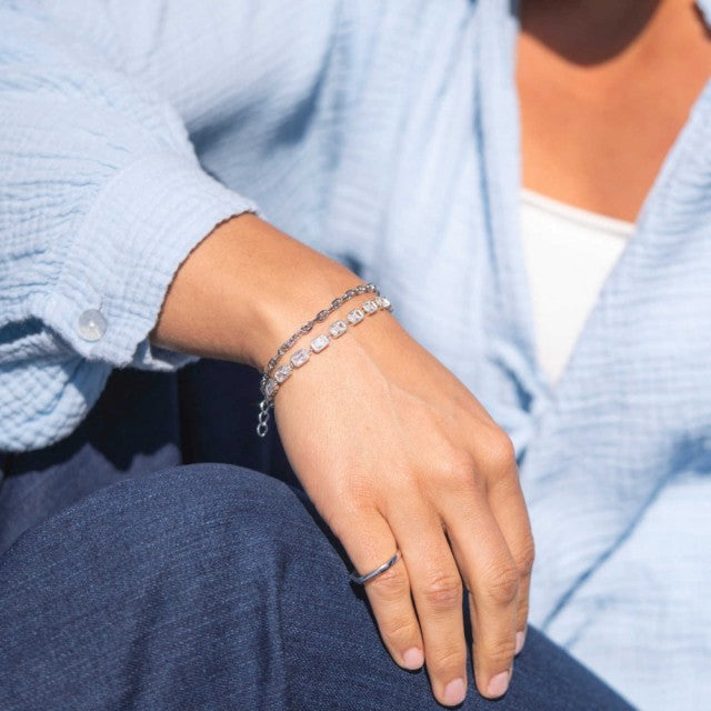 Armbånd i sølv by Nora Mørk