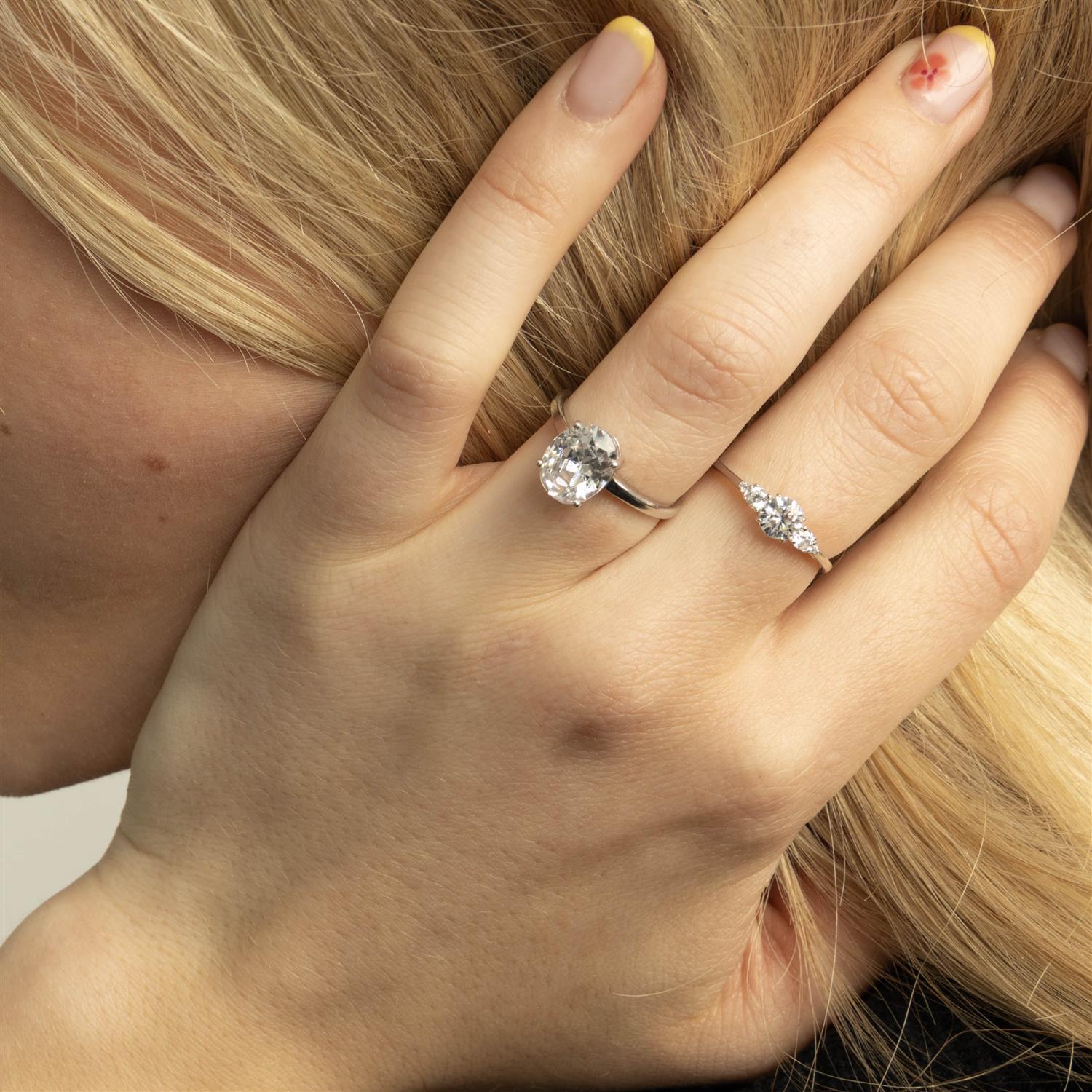 Ring i  sølv med zirkonia