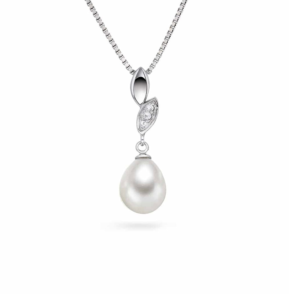 Smykke i sølv med perle og zirkonia