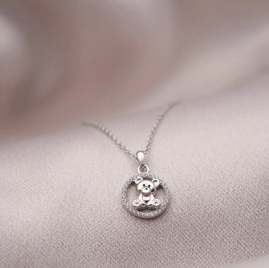 Smykke i sølv med zirkonia, bamse