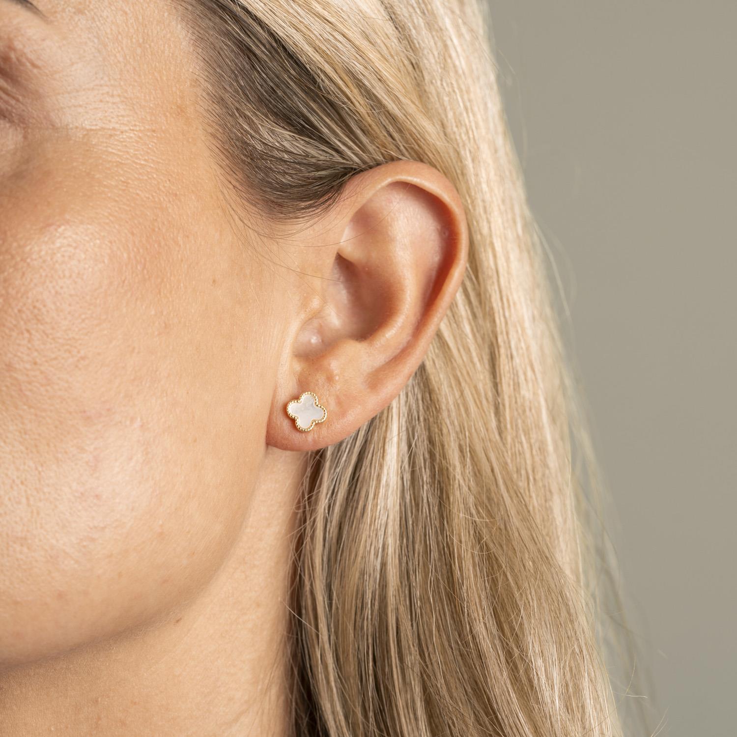 Øredobber i forgylt sølv, Hvit kløver