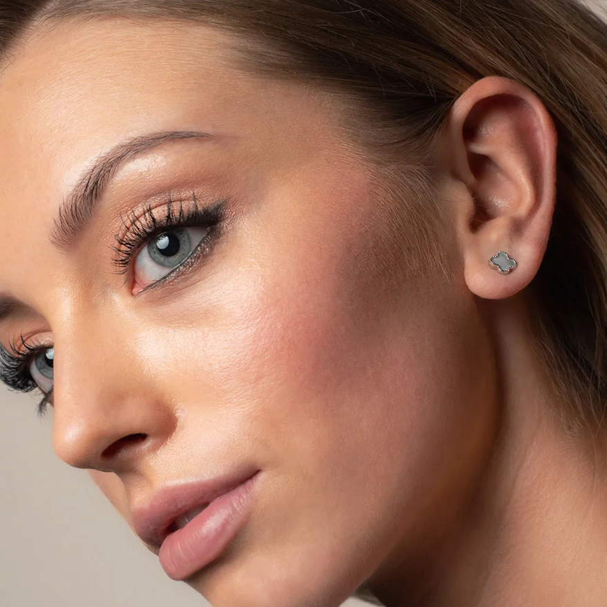 Øredobber i sølv, Hvit kløver